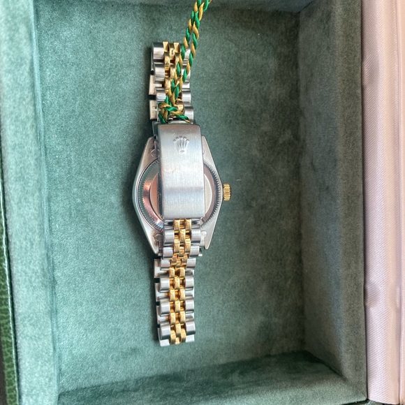 Ladies Rolex - Oyster Datejust - Jubilee Bracelet - Picture 4 of 12